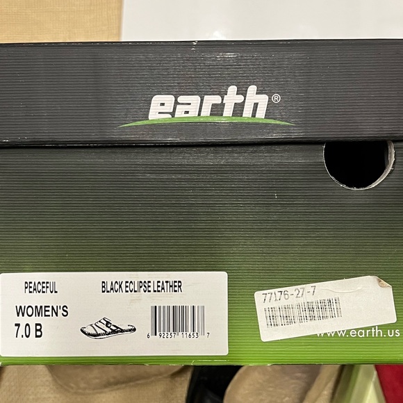 Leather Slides by Earth Shoes ! - Picture 8 of 10